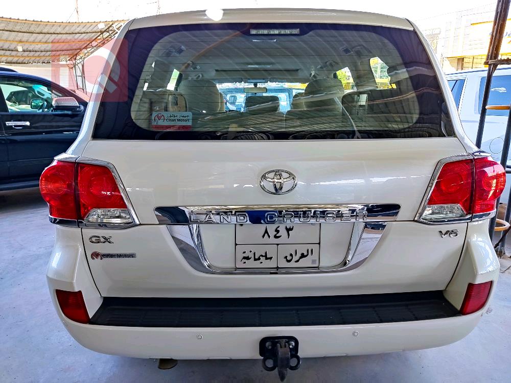 تۆیۆتا لاند کروزەر